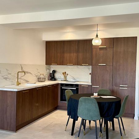 Appartement Neuf Contemporain Lourdes Ngoại thất bức ảnh