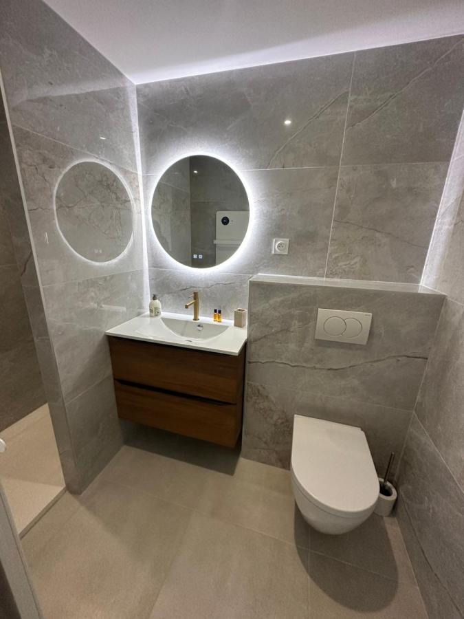 Appartement Neuf Contemporain Lourdes Ngoại thất bức ảnh